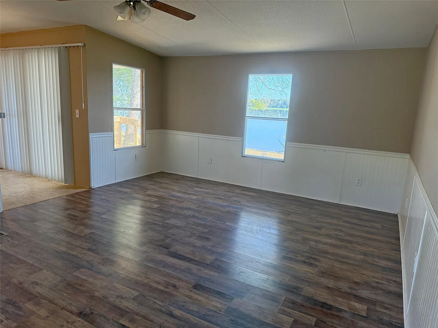 3 bed, 2.0 bath, 1324 sqft, $1,300 — Photo 4