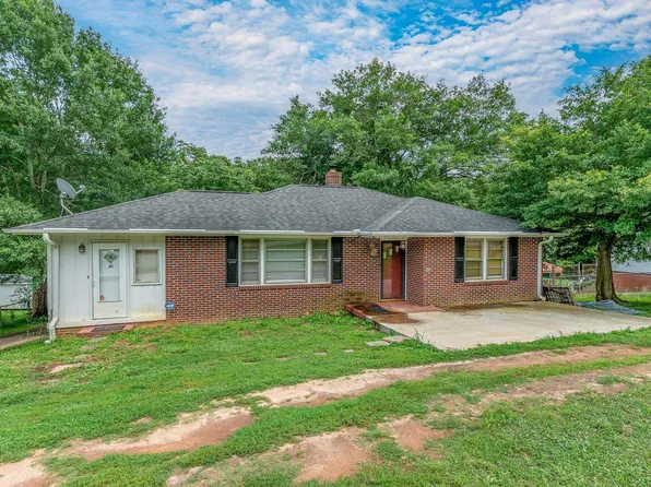 11 Maxie Ave, Greenville, SC 29611