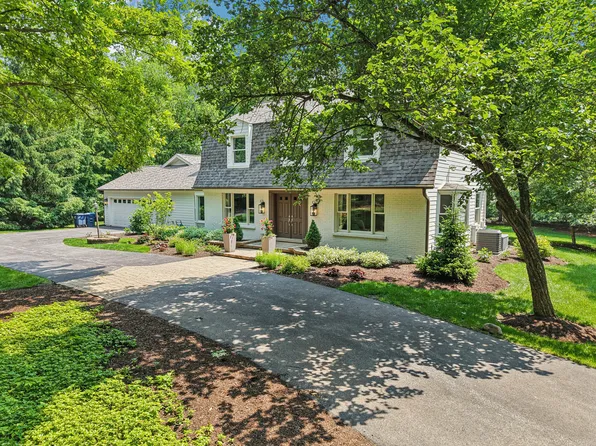 37W551 Knoll Creek Dr, Saint Charles, IL 60175