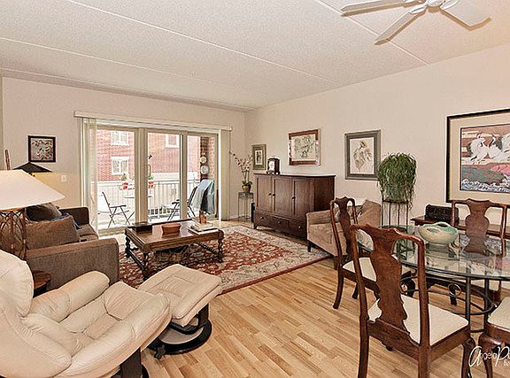5th image of 8747 W Bryn Mawr Ave APT 201