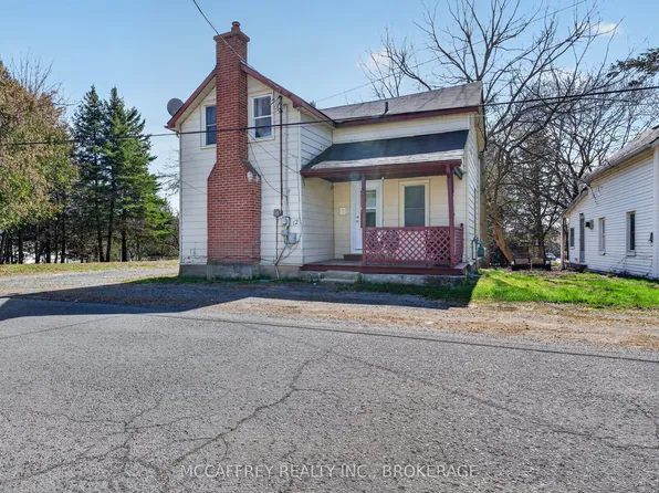 12 Original Rd, Greater Napanee, ON K7R 3C6