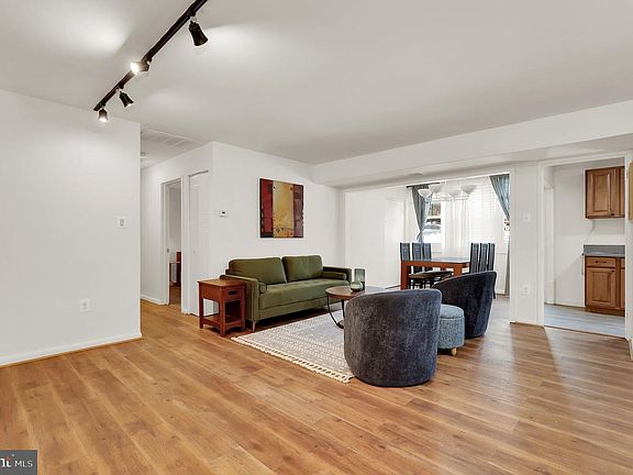 3rd image of 9645 Whiteacre Rd Unit A2