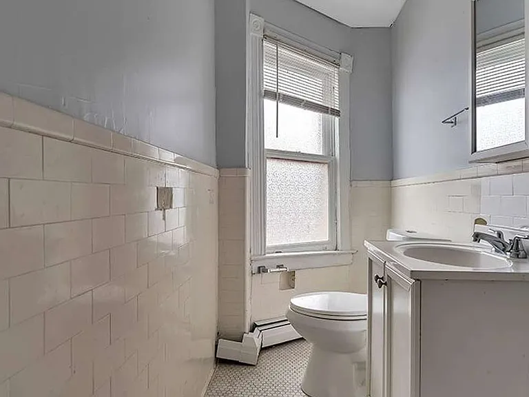 175 W Park Ave #4 — Photo 4
