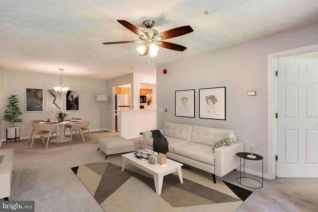 3 bed, 1082 sqft, $2,500 — Photo 4