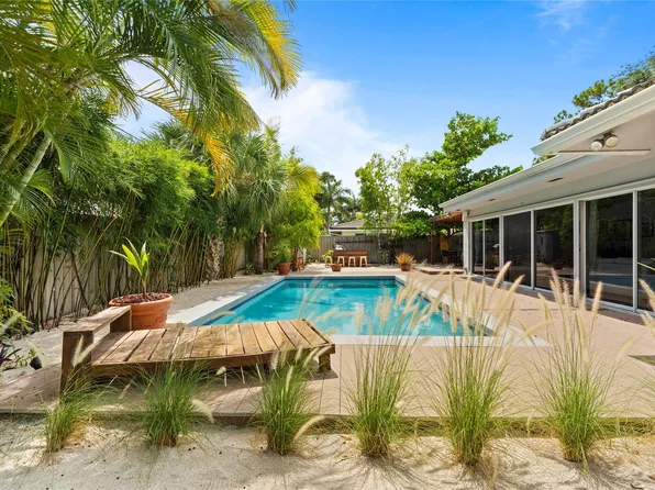 2740 NE 34th Street, Fort Lauderdale, FL 33306