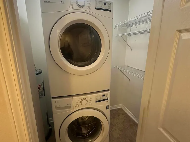 852 Dunwoody Pl — Photo 17
