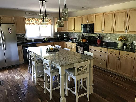 2nd image of 25 Cotton Mill Way #25