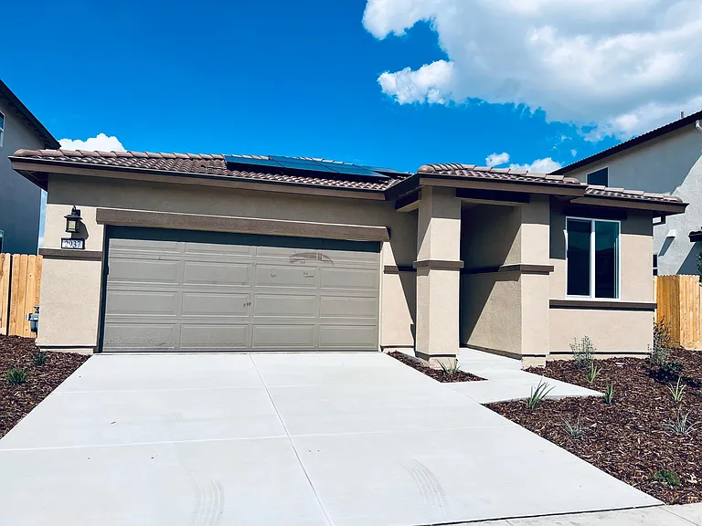 2937 Diablo View Dr — Photo 1