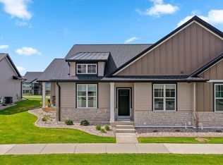 2832 Elm Tree Hl, Green Bay, WI 54313