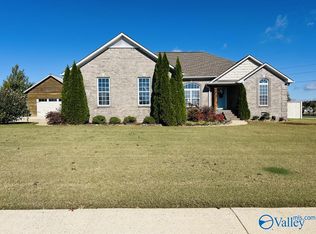 23427 Frank St, Athens, AL 35613