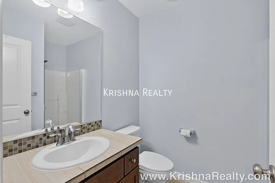 Beautiful 5 Bedroom | 3 Bathroom Single Family Home | Located In Abbey Creek Community | Highly D... — Photo 3