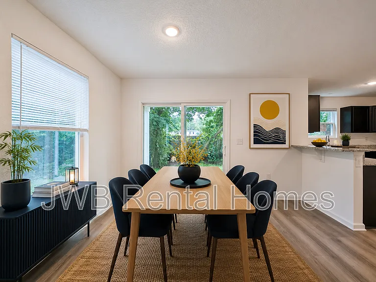 1478 Mason Ave — Photo 5