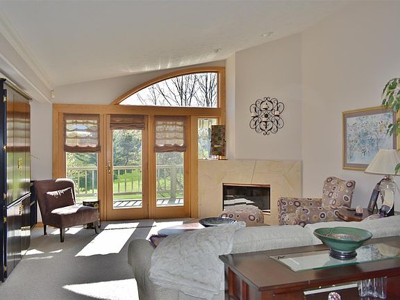 4th image of 3786 Country Club Dr #6