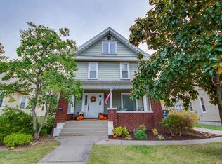 1805 State St, Alton, IL 62002