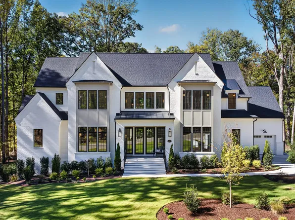 6477 Sanctuary Falls Dr, Raleigh, NC 27614