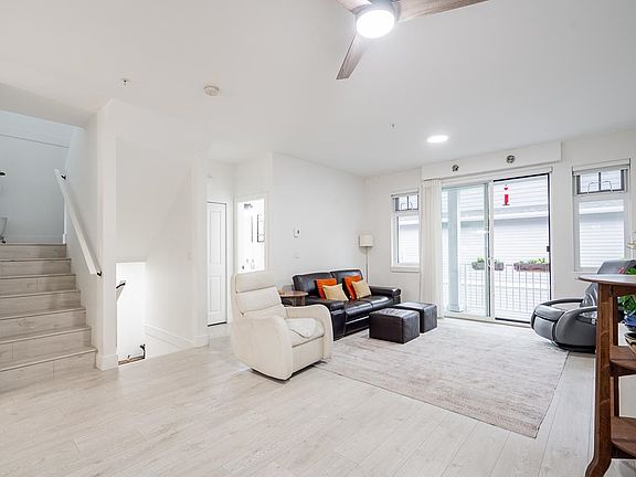 4th image of 789 Ota Ave #4