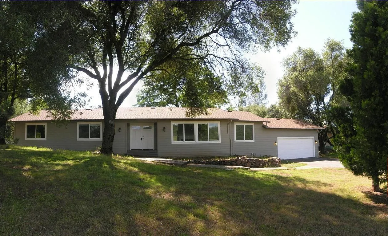23390 Porcina Way photo 1