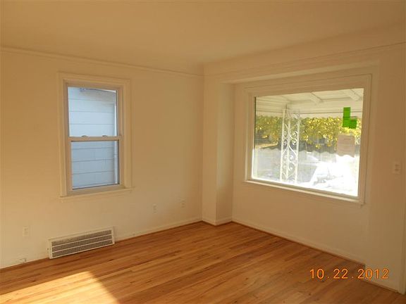 4th image of 1424 Lejeune Ave