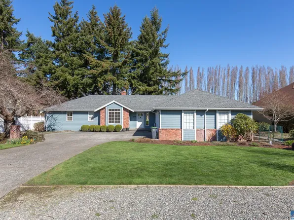 170 Hurricane Ridge Dr, Sequim, WA 98382