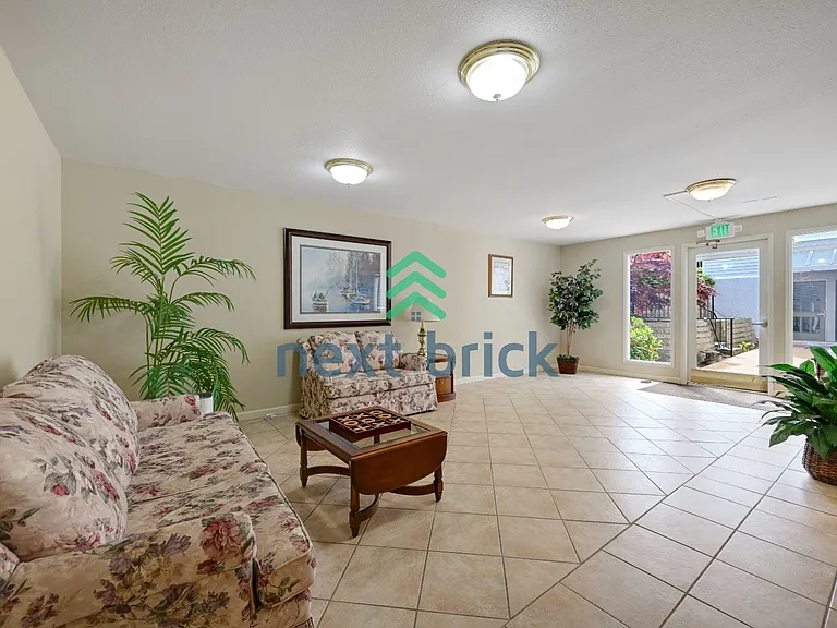 2104 Alki Ave SW #306 — Photo 32