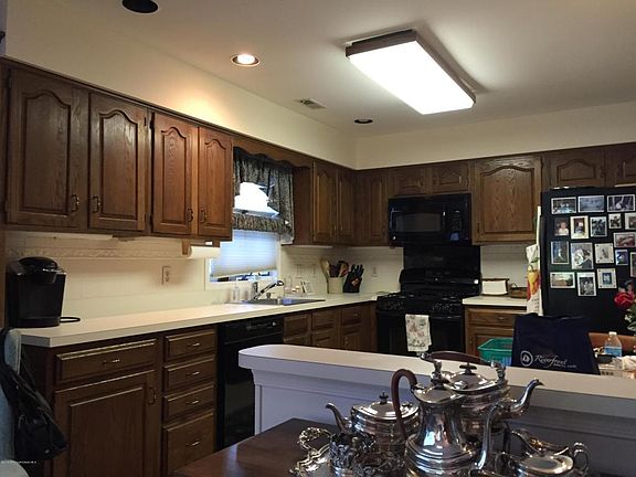 3rd image of 1941 Cherryvale Ct