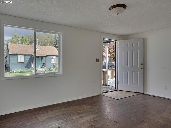 5th image of 9505 NE Gertz Cir