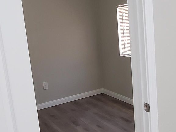 3rd image of 21629 Cottonwood Ave #1