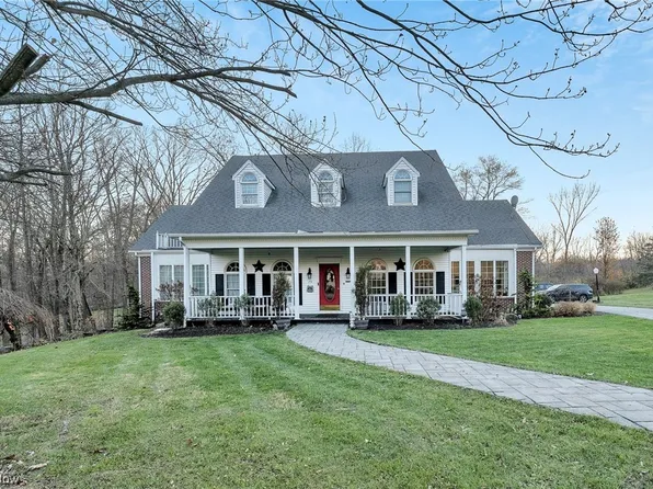 75 Malibu Dr, East Palestine, OH 44413