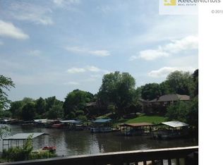 238 N Winnebago Dr, Lake Winnebago, MO 64034