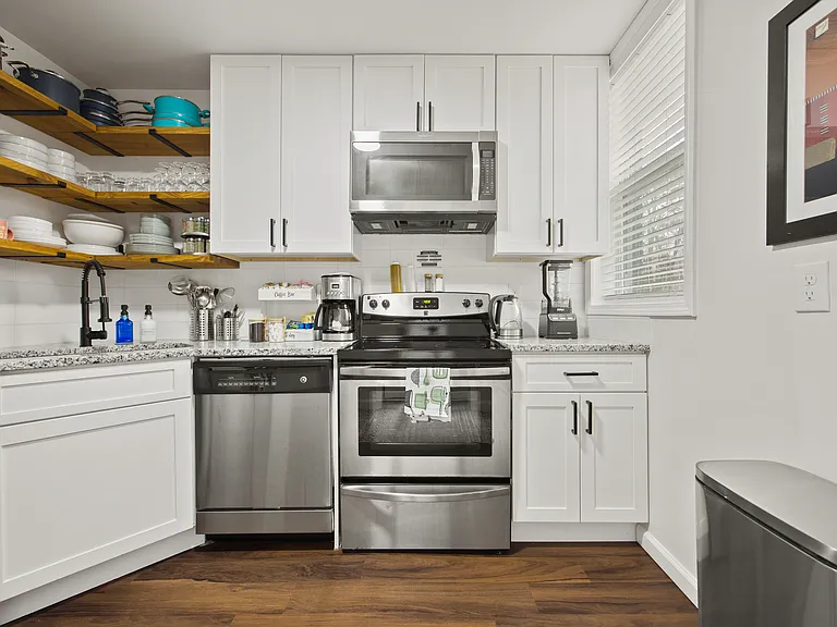 3285 Marlanta Dr — Photo 6