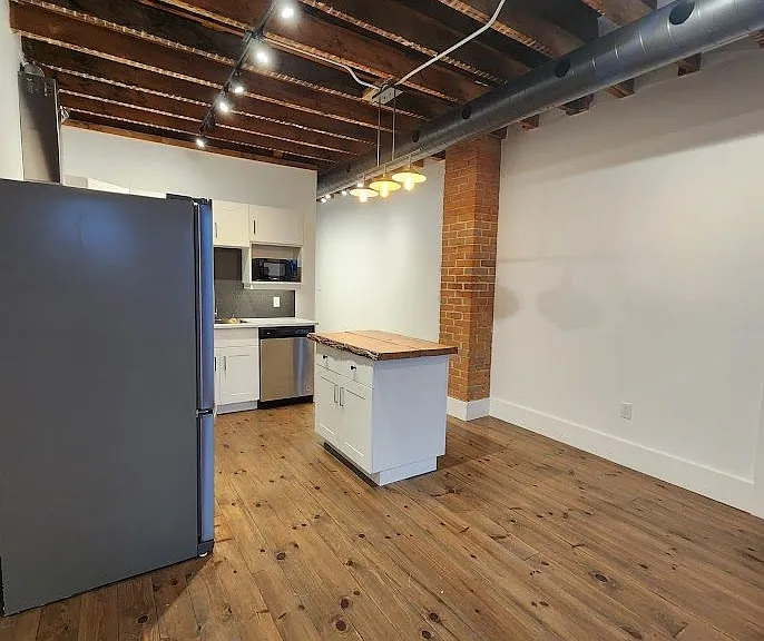 9 Manitoba St #2 — Photo 8