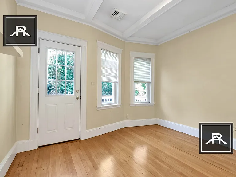 298-300 Alewife Brook Pkwy #2 — Photo 6