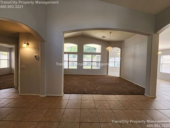 3rd image of 2339 E Bonita St
