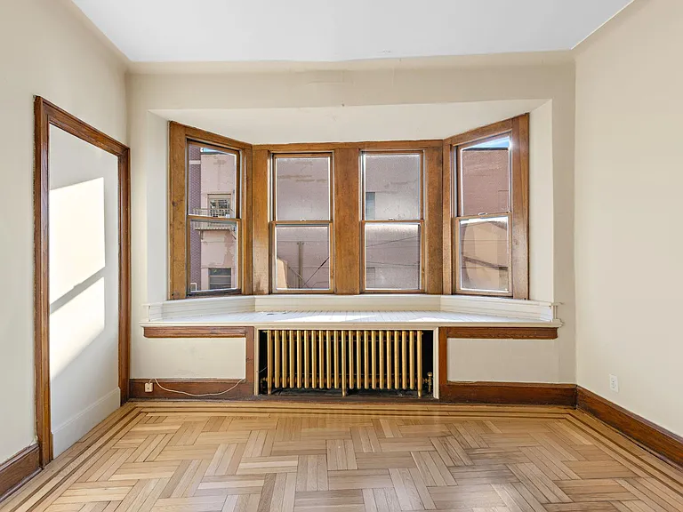 731 Anderson Ave #2 — Photo 6