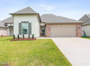 213 Octavia Dr, Scott, LA 70583