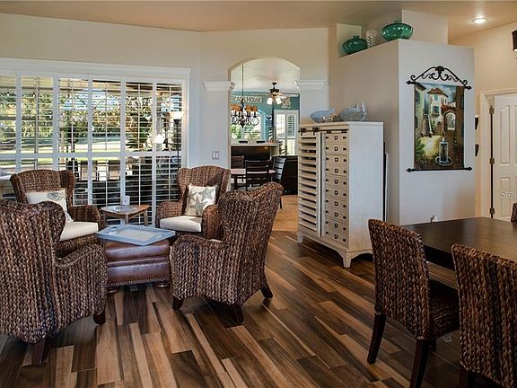 3rd image of 12807 Lake Jovita Blvd