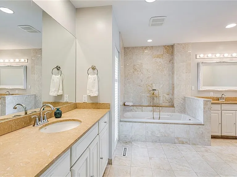 111 Ocean Ave — Photo 31