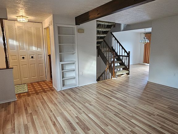 5th image of 307 Countryside Dr