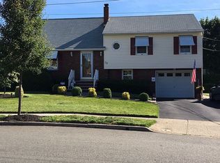 20 Tulp Ct, Clifton, NJ 07013