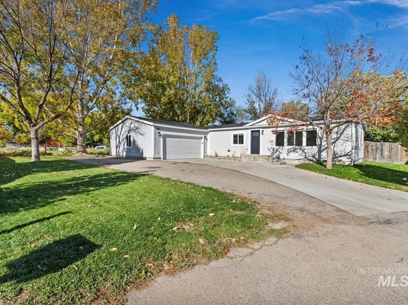880 W Aloe Vera Ct, Kuna, ID 83634