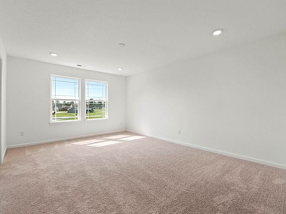 2nd image of 706 Aviation Dr