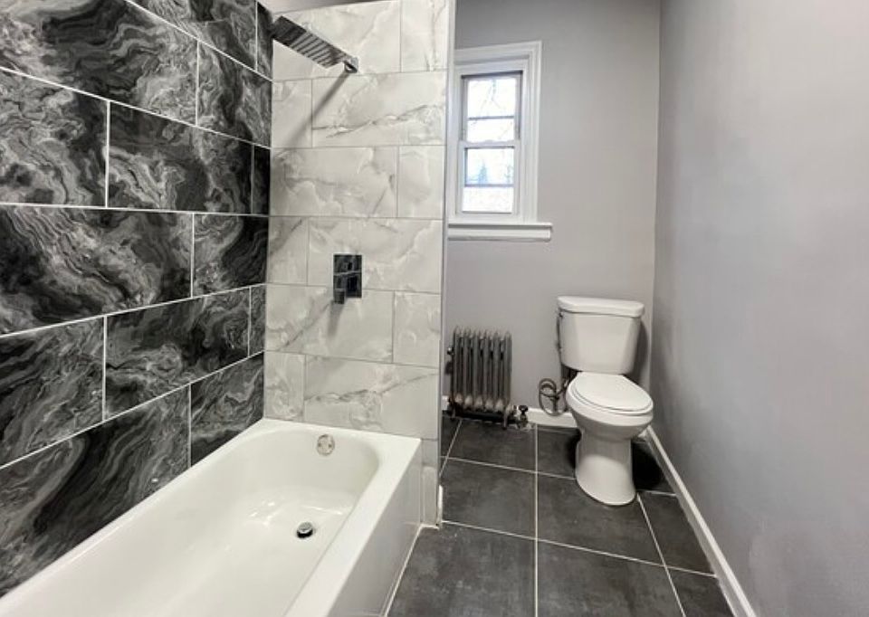 2nd image of 22 Hillyer St APT 9