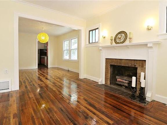 3rd image of 5842 Euclid Ave E