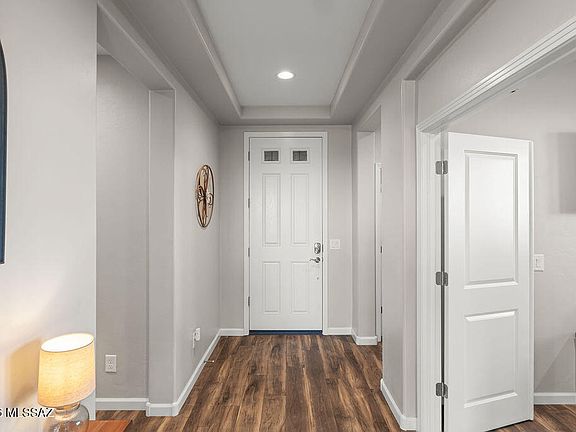 3rd image of 1605 E Balestra Way