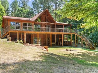 641 Colonial Dr, Ebony, VA 23845