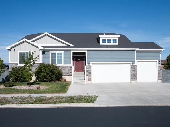 1372 S Homestead Ln, Syracuse, UT 84075