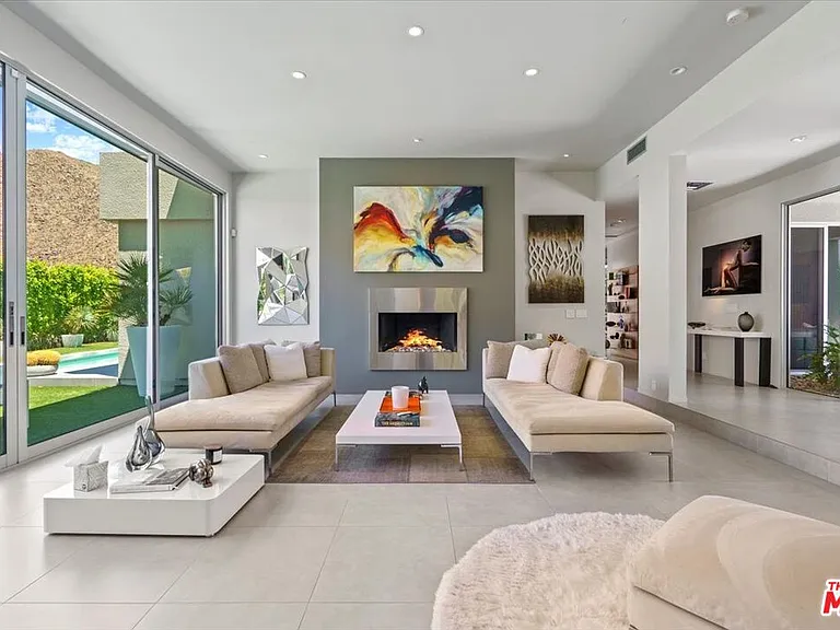 1175 Los Robles Dr — Photo 11