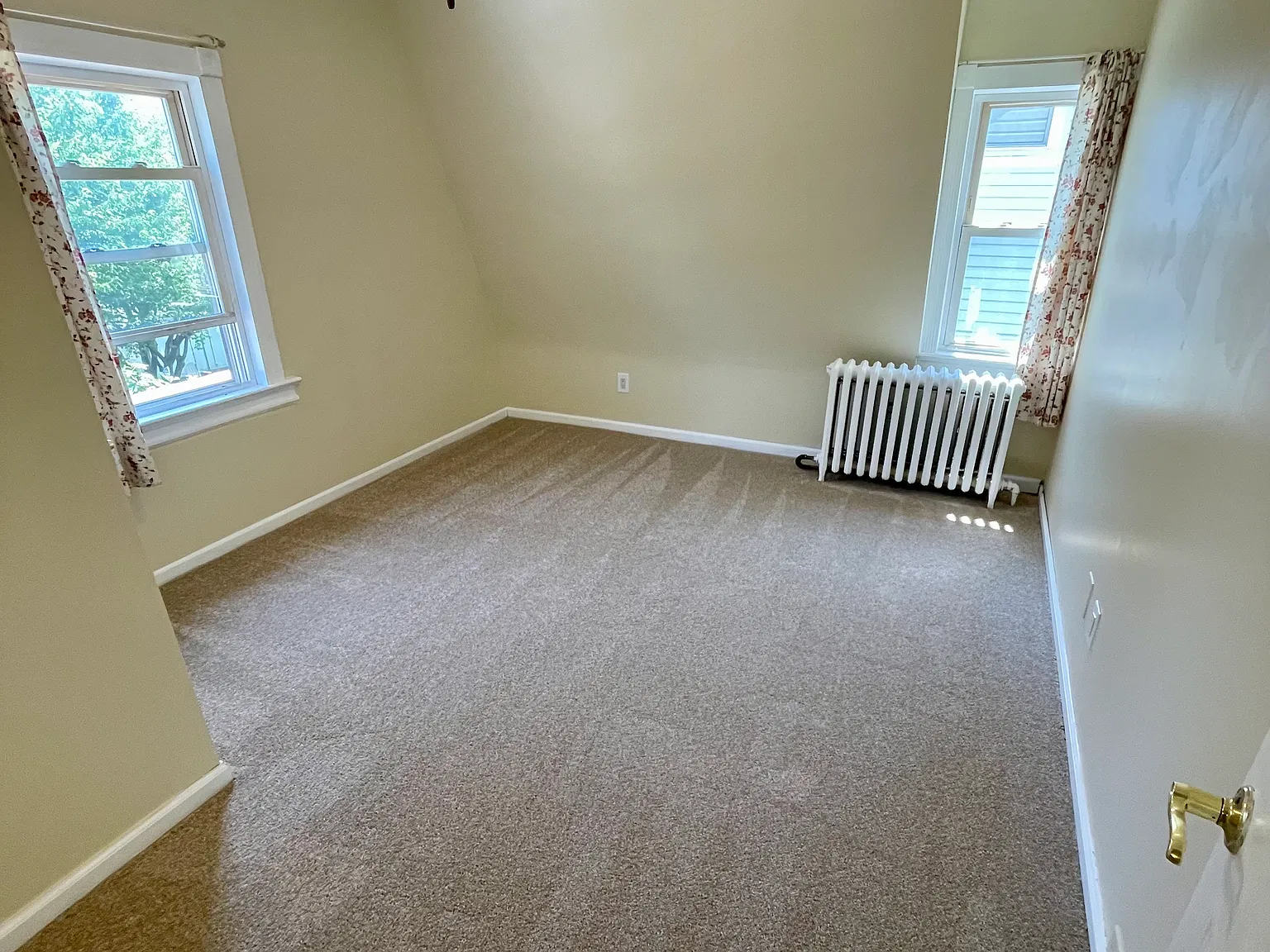 2 bed, $2,300 — Photo 3