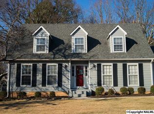 1229 Chickasaw Ln NW, Hartselle, AL 35640