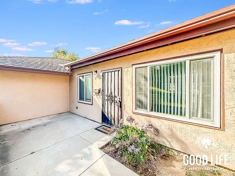 2 bed, 1.0 bath, 822 sqft, $2,550 — Photo 2